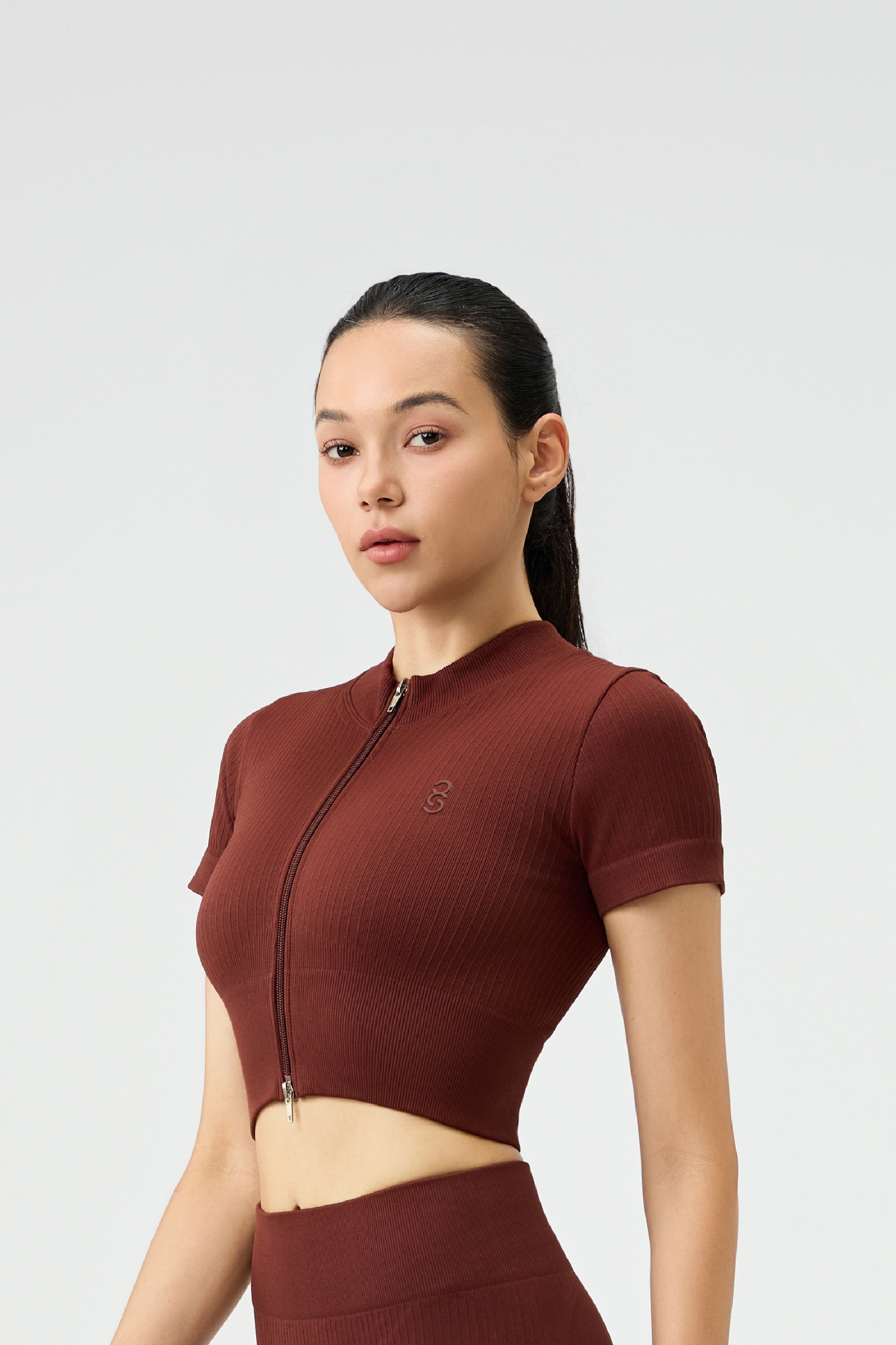 Short-Sleeve Sport Top - Brown