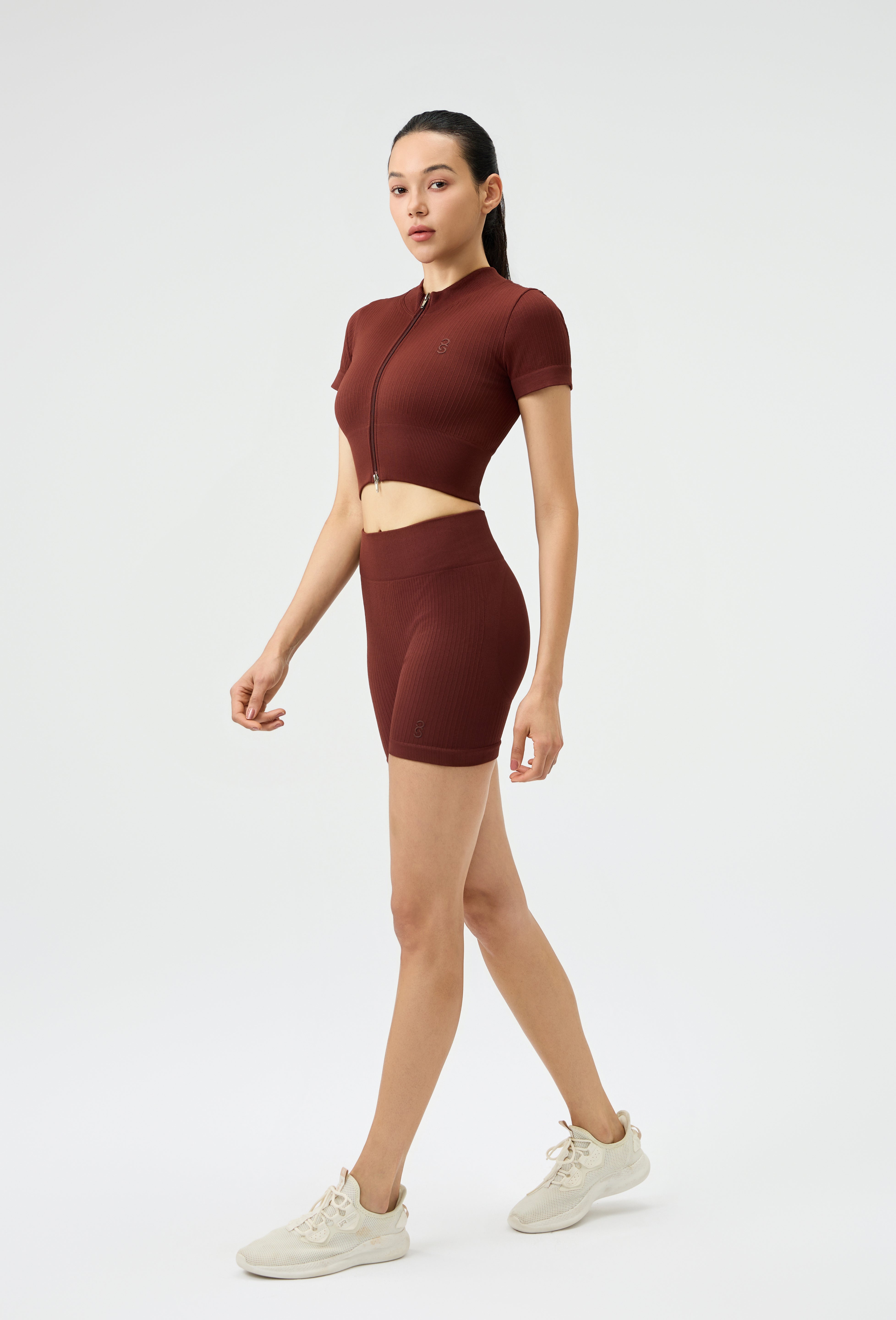 Short-Sleeve Sport Top - Brown