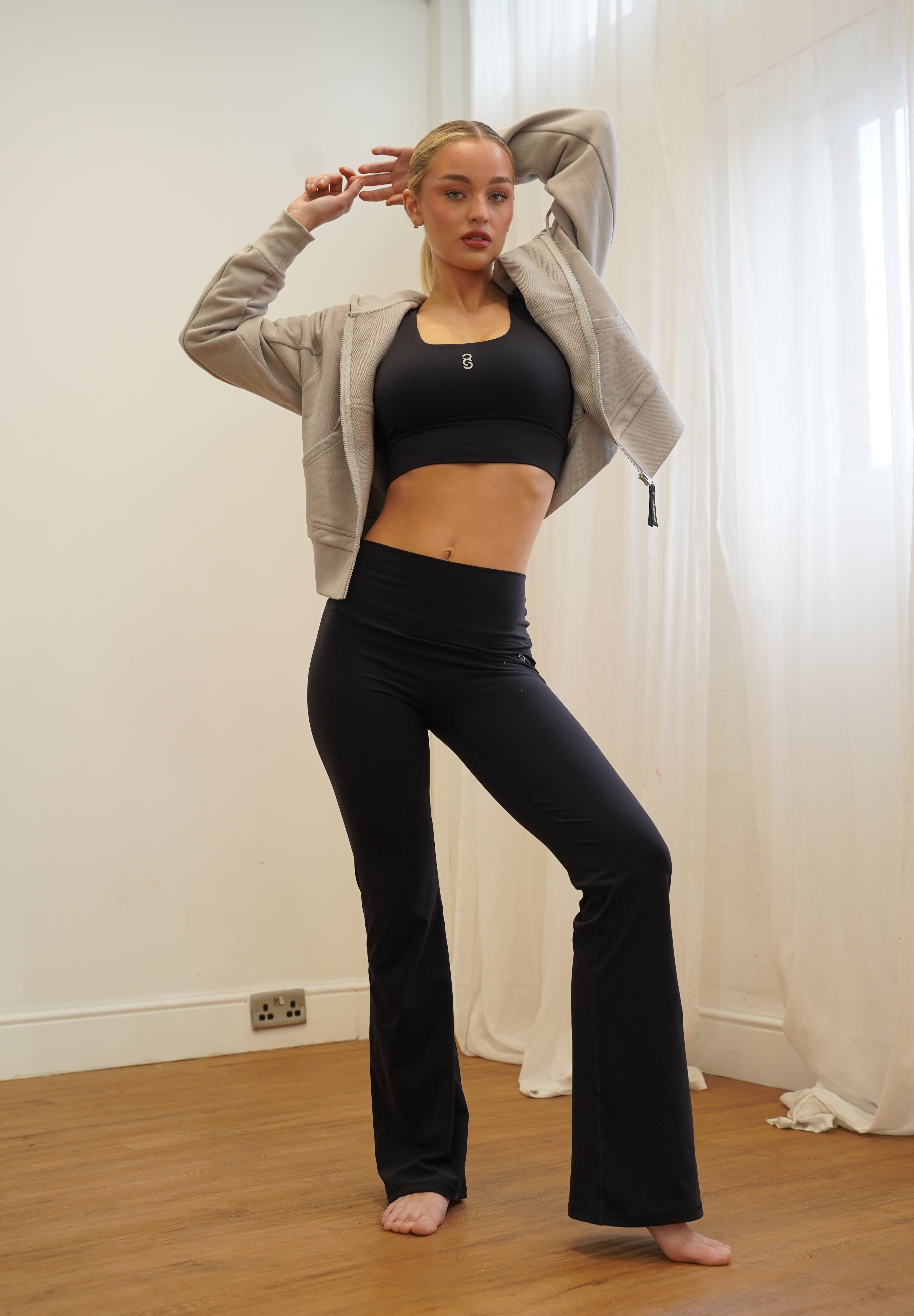 Muse Flared Pants - Black